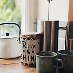 - Close To - Proche De La * Glatigny