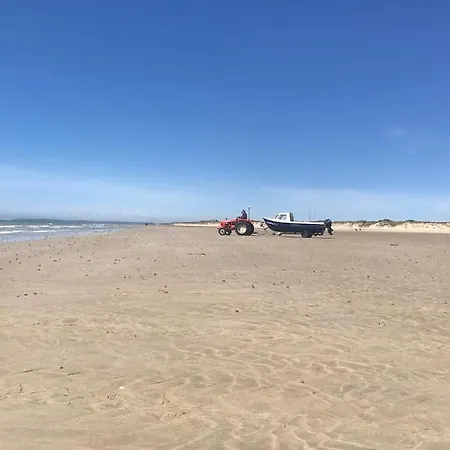 - Close To - Proche De La Glatigny