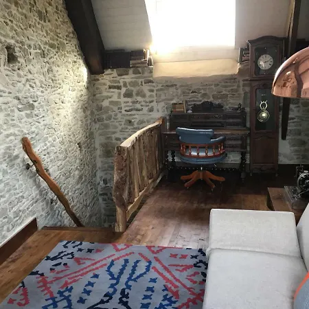 - Close To - Proche De La Feriehus *