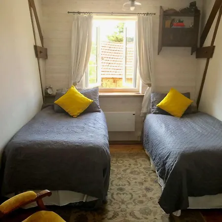 - Close To - Proche De La Feriehus Glatigny