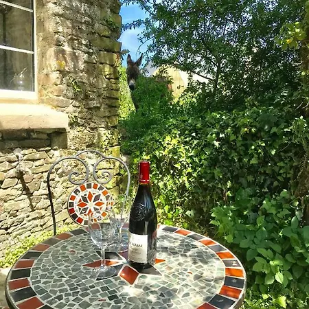 - Close To - Proche De La Сasa de vacaciones