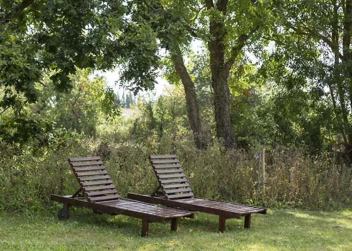 Holiday home - Close To - Proche De La Glatigny