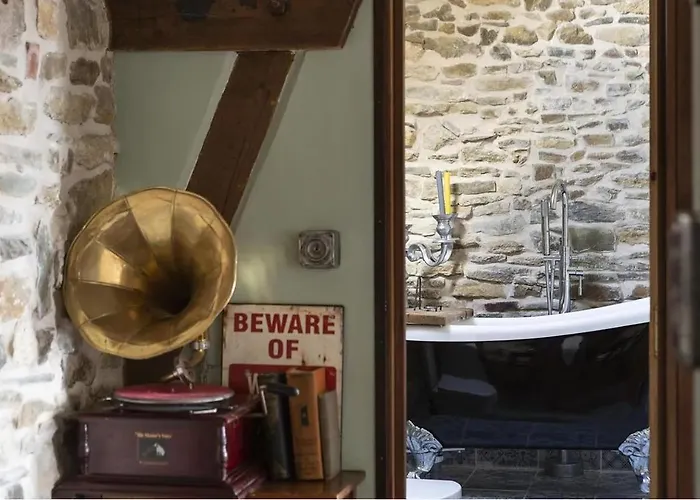 Holiday home - Close To - Proche De La