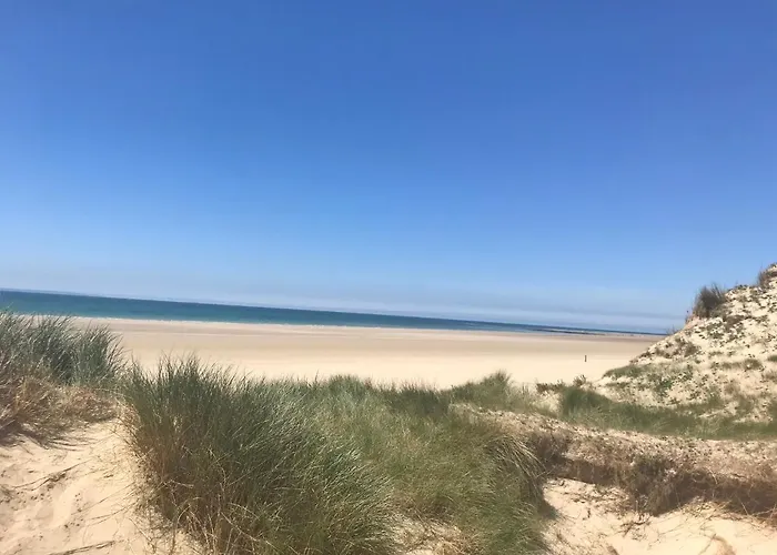 - Close To - Proche De La * Glatigny