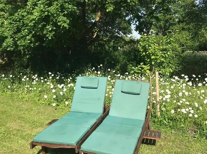 Holiday home - Close To - Proche De La