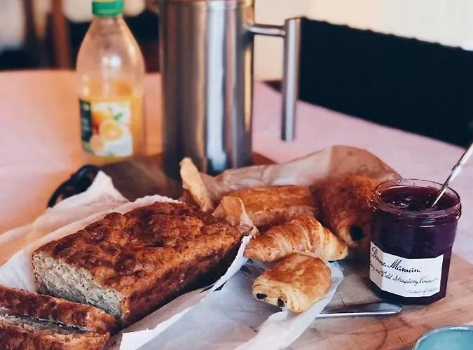 - Close To - Proche De La Holiday home Glatigny