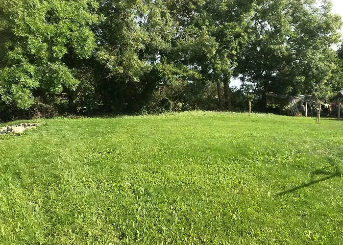 Holiday home - Close To - Proche De La