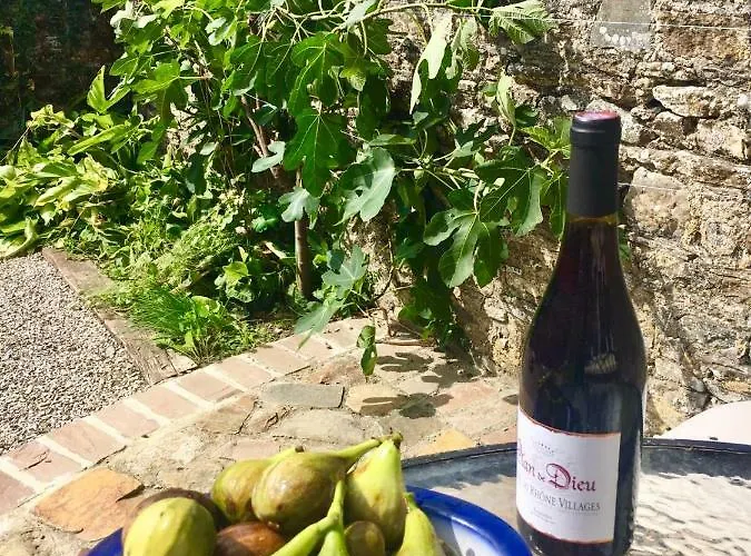 Hébergement de vacances - Close To - Proche De La *